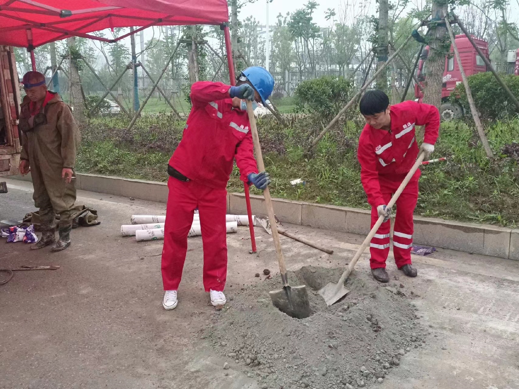 城固管道疏通哪家好】及时进行市政管道清淤